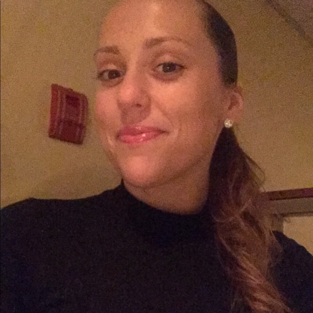 Meet your Posher, Kelly
